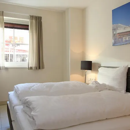 Avenida Mountain By Alpin