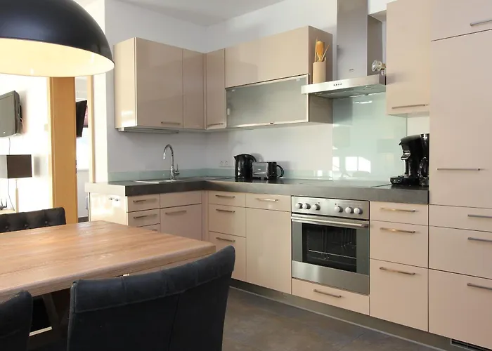 Avenida Mountain By Alpin - Incl Summercard * 卡普伦